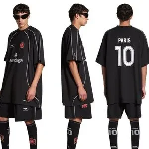 2サイズBALENCIAGA Paris Soccer Tシャツ Balenciaga Paris Soccer T-Shirt Oversized in Blue for Men | Lyst